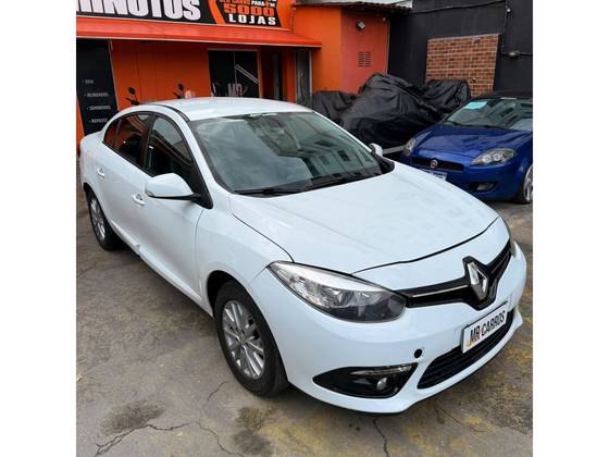 RENAULT FLUENCE 2.0 DYNAMIQUE PLUS 16V FLEX 4P AUTOMÁTICO RENAULT FLUENCE 2.0 DYNAMIQUE PLUS 16V FLEX 4P AUTOMÁTICO